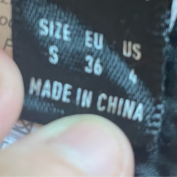 Women’s Small 2 Pieces Top and Skirt Set Tweed Button Front Crop Jacket & Skirt - Picture 4 of 5